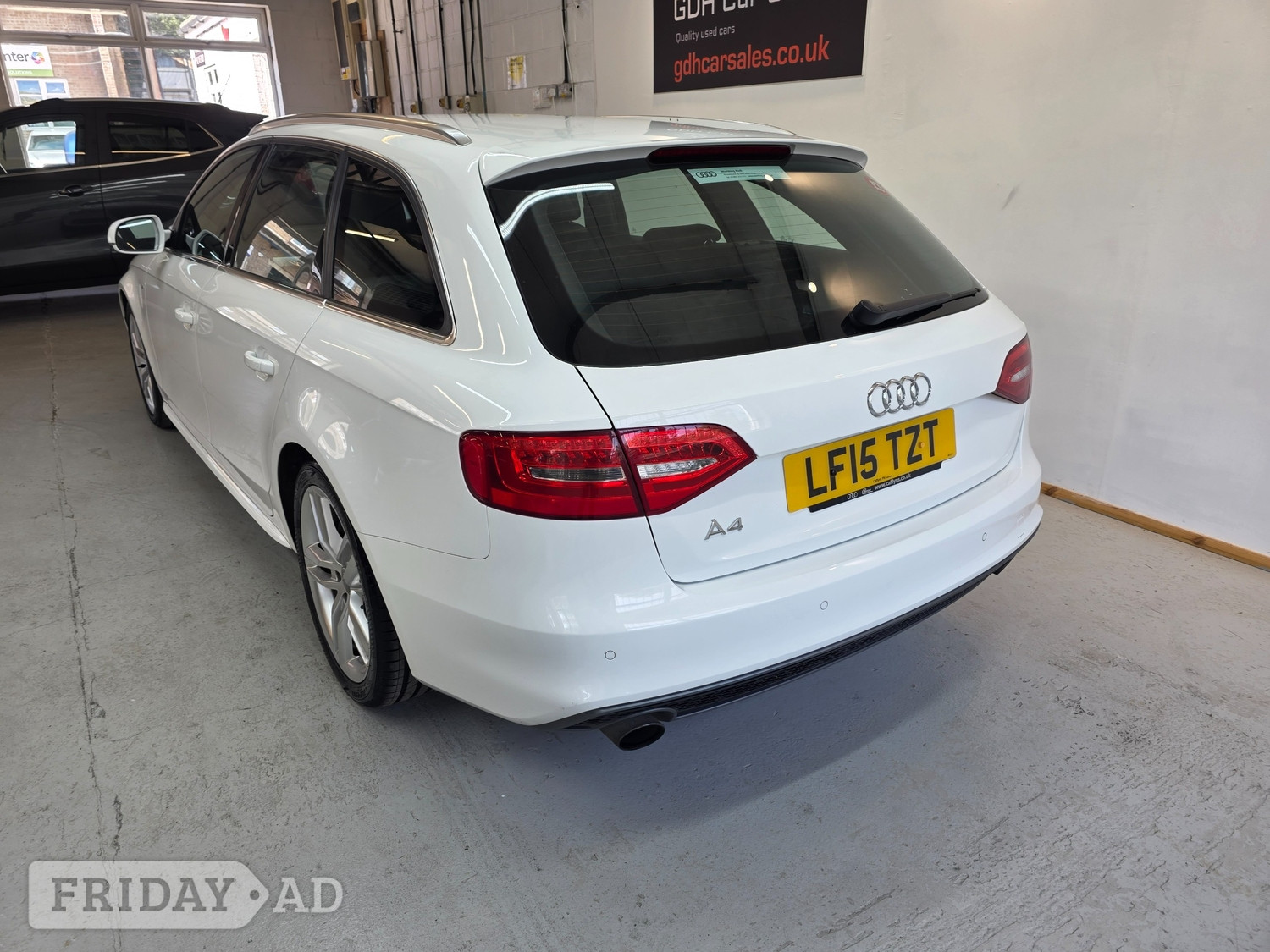 Audi A4 Avant 2015 - Cars