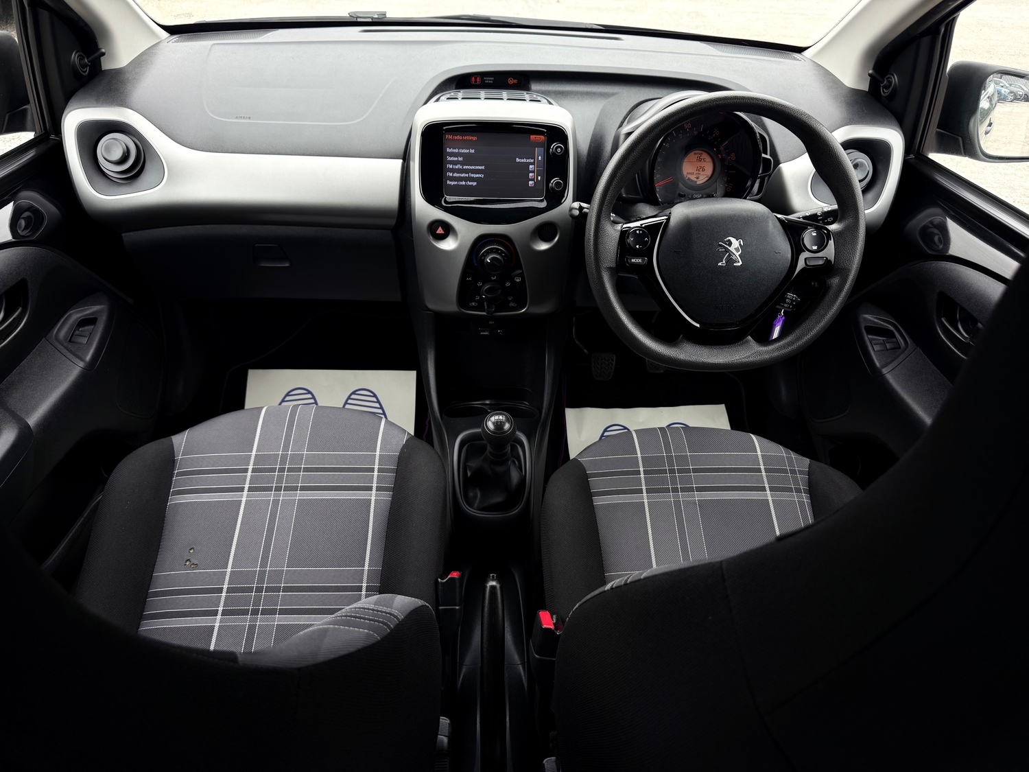 [ berth ]Peugeot 108