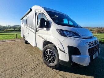 Sunlight V67 S Adventure  for sale