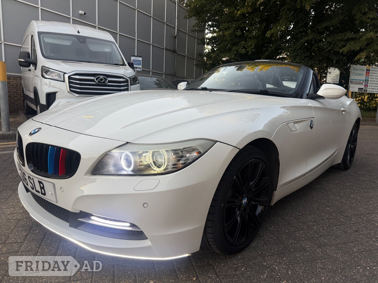 BMW Z4 2009 - Cars in Hillingdon