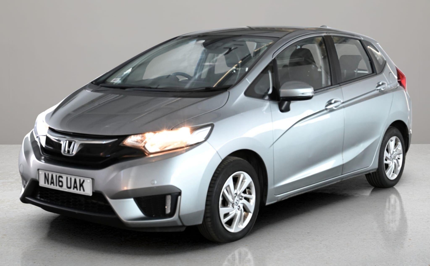 Honda Jazz 2016 - Cars in Hillingdon