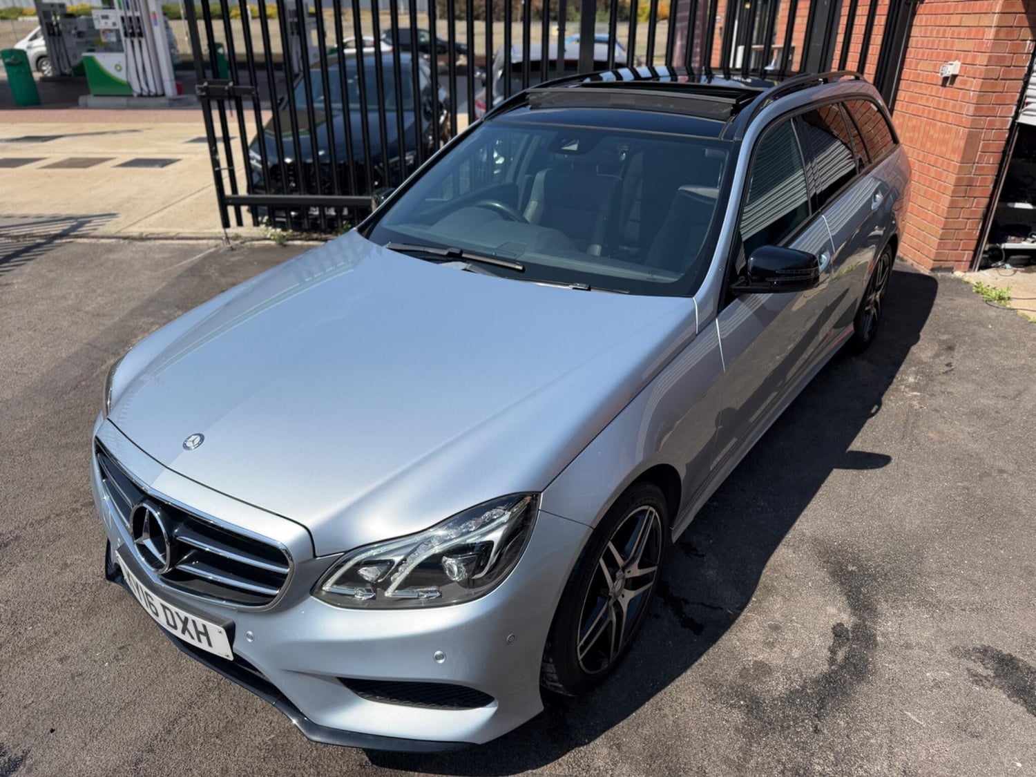 [ berth ]Mercedes-Benz E Class