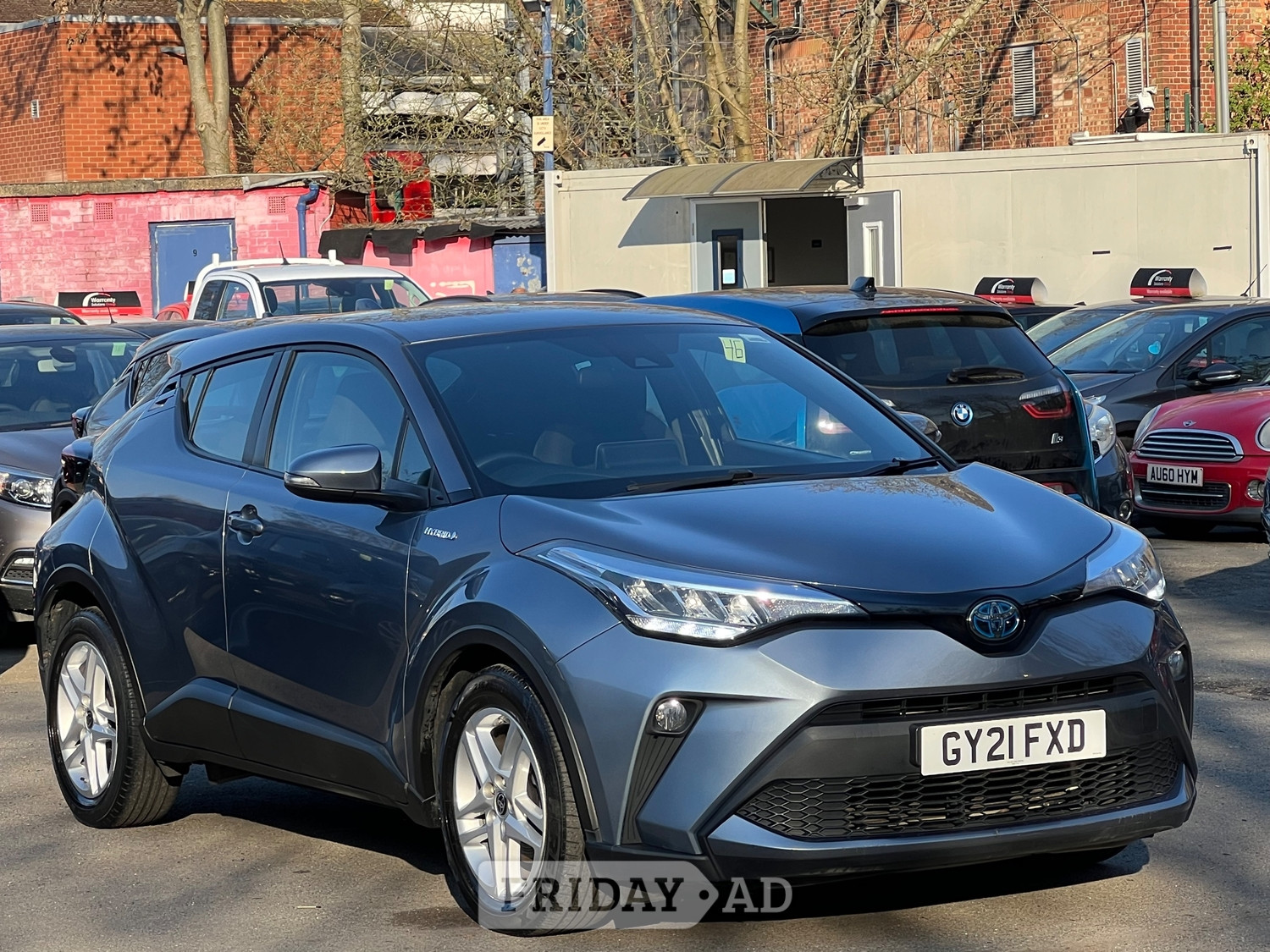 Toyota C-HR 2021 in Brent