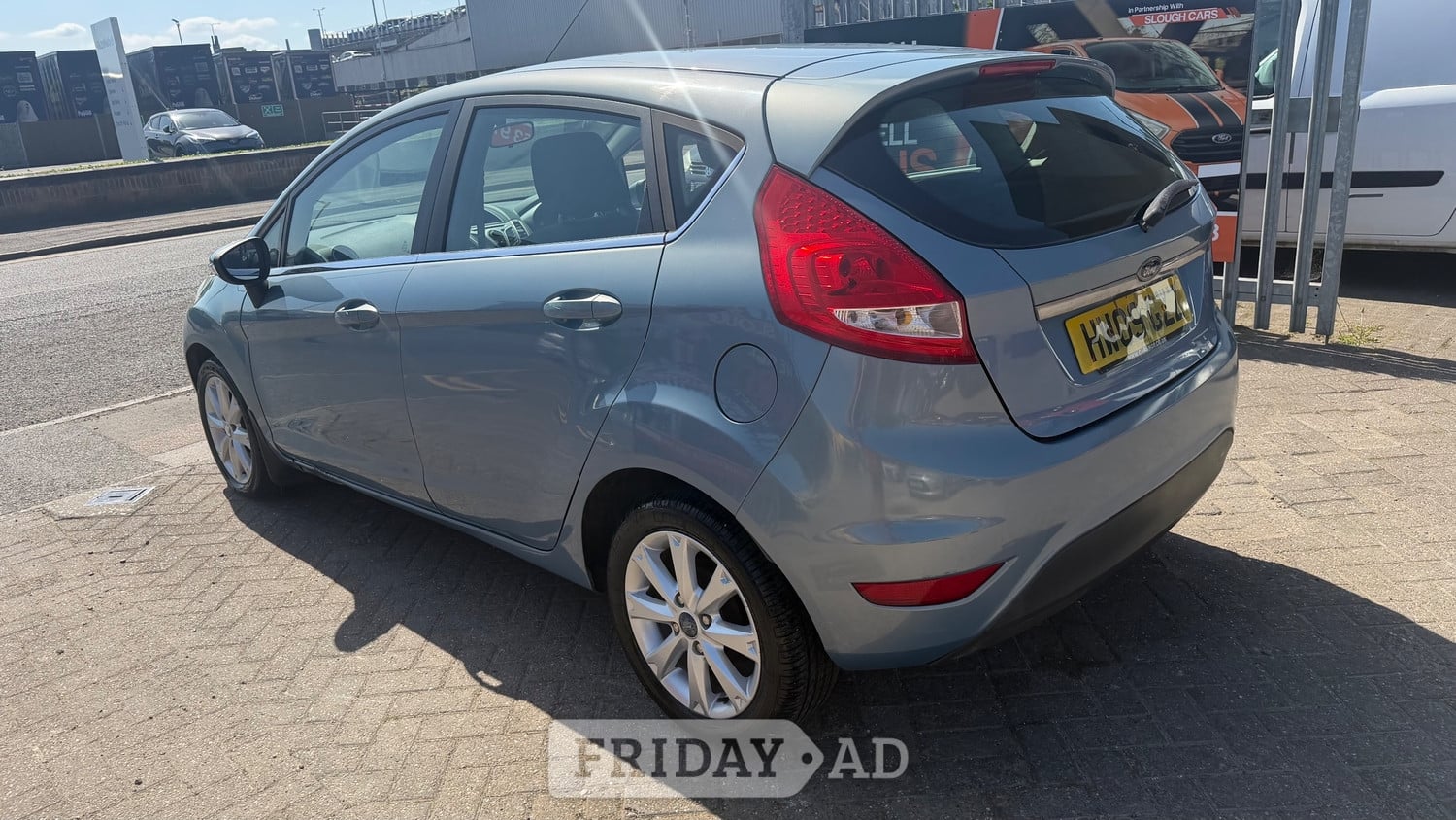[ berth ]Ford Fiesta