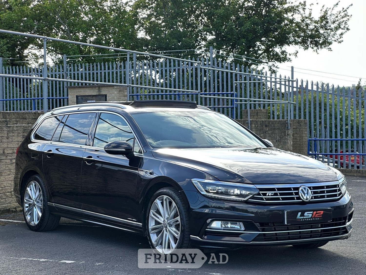 Volkswagen Passat 2016 - Cars in Leeds