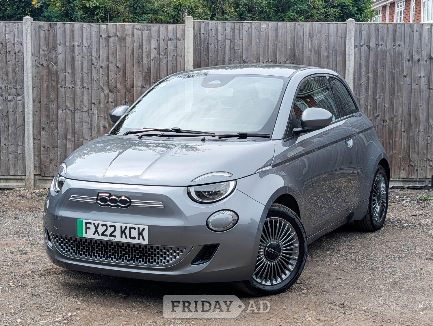 [ berth ]Fiat 500E
