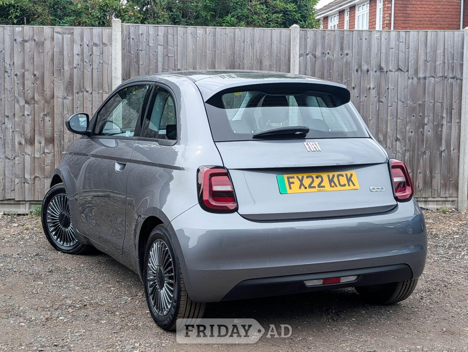 Fiat 500E 2022 - Cars