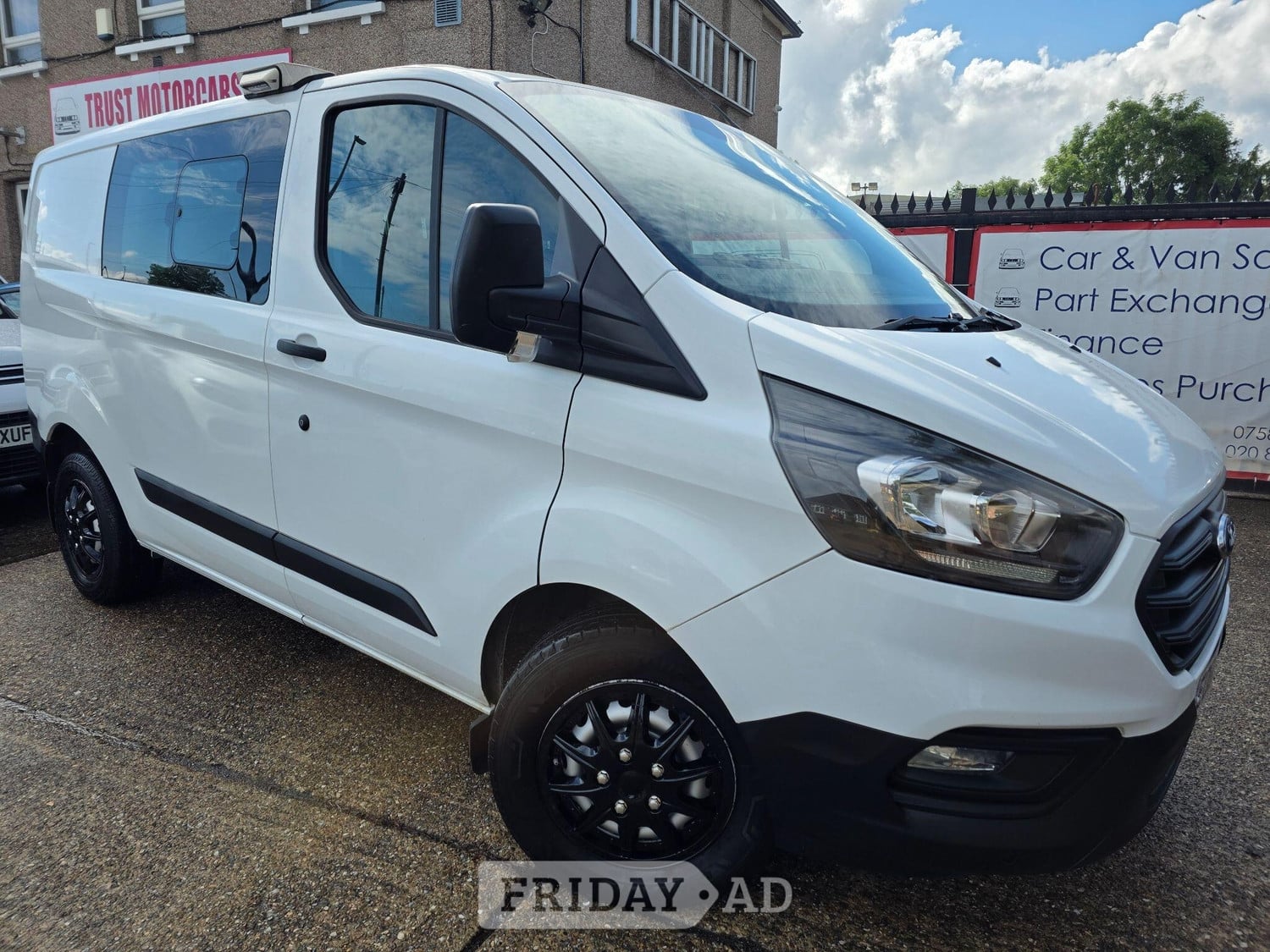 Ford Transit Custom 2018 in Hounslow