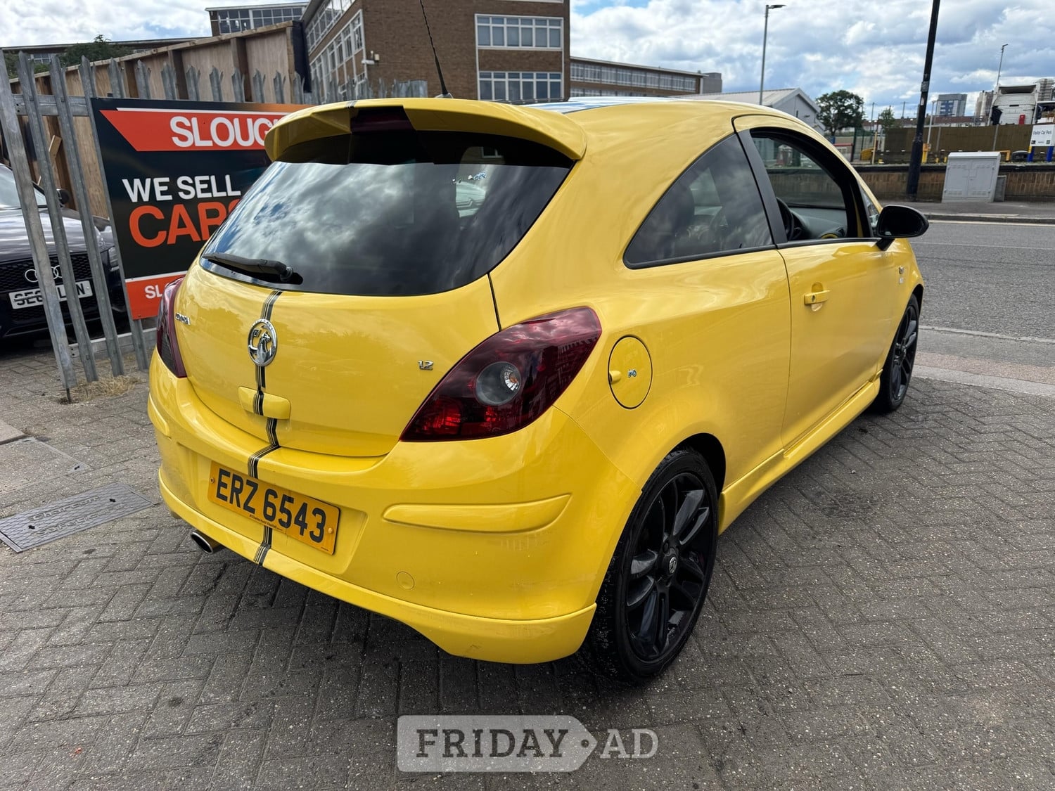 Vauxhall Corsa 2012 - Cars in Slough