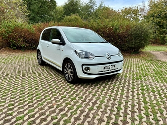 Volkswagen UP! 2015