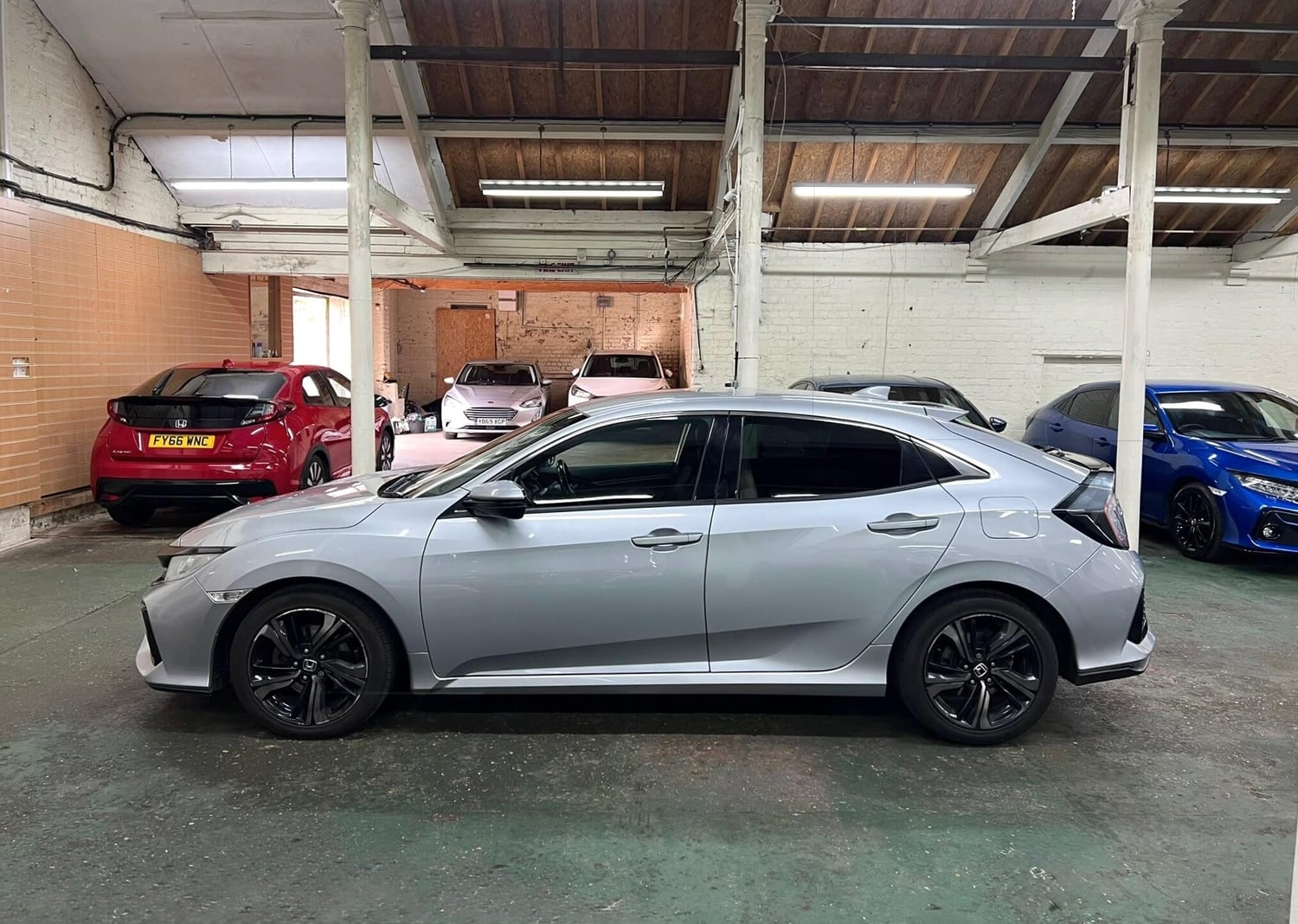 Honda Civic 2018 - Cars