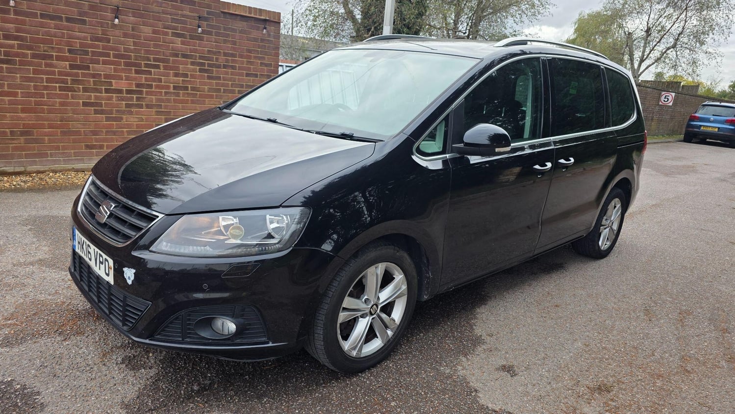 [ berth ]SEAT Alhambra