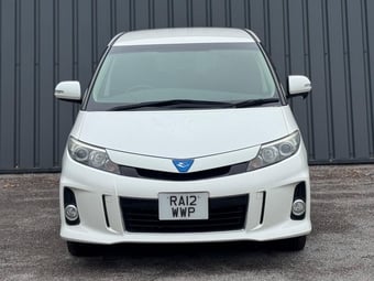Toyota Estima 2012
