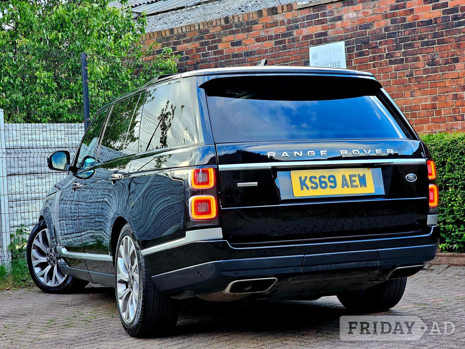Land Rover Range Rover 2019 - Cars