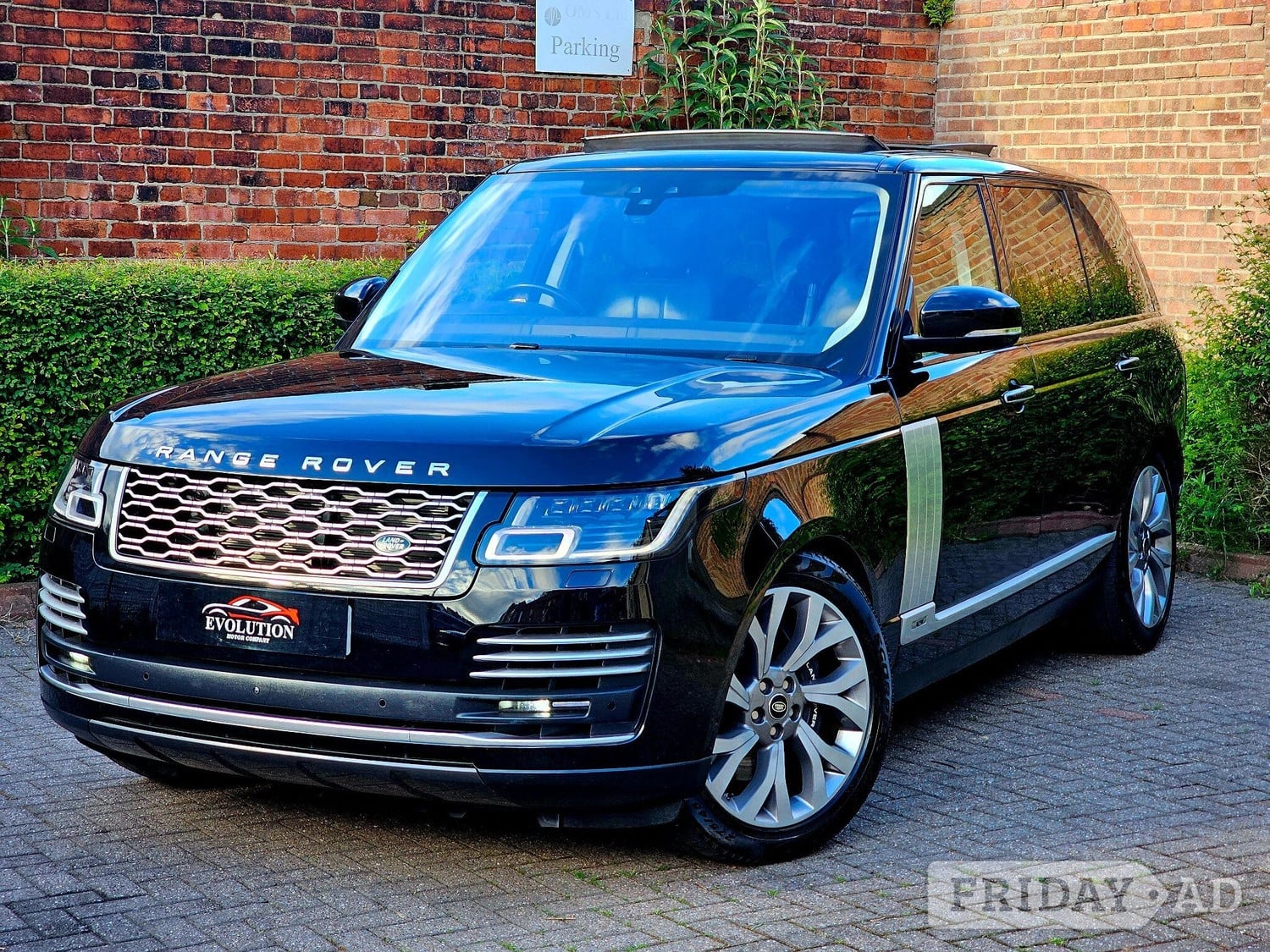 Land Rover Range Rover 2019 - Cars in Sheffield