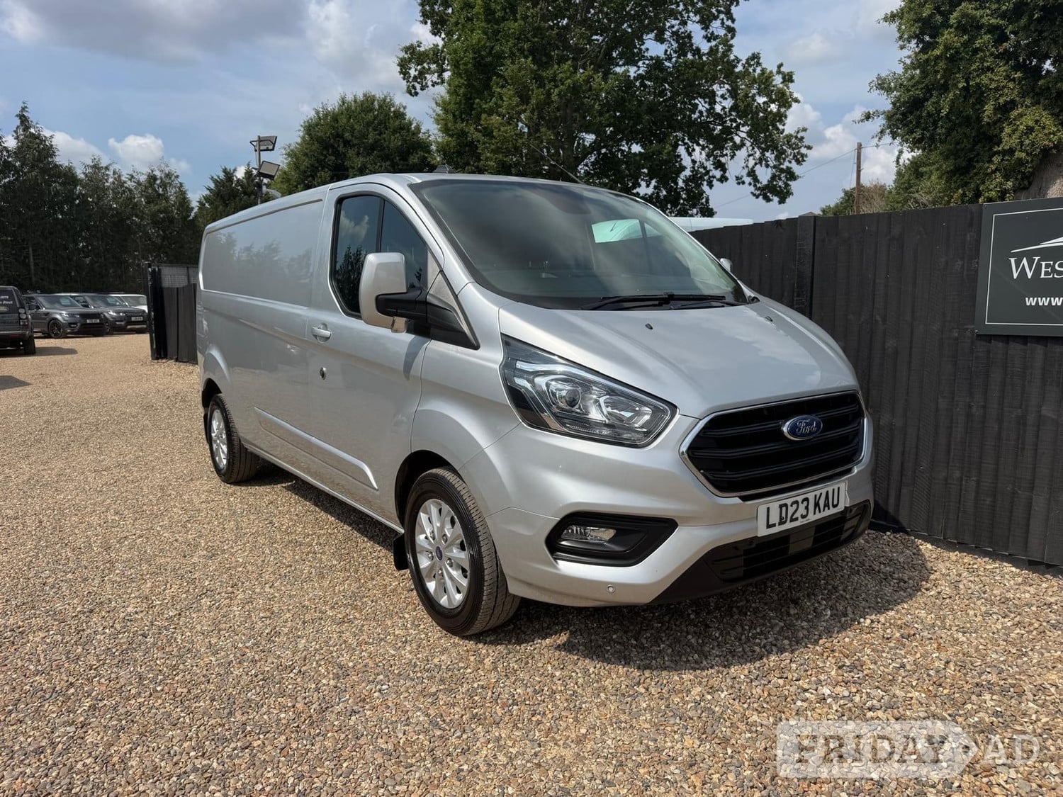 Ford Transit Custom 2023 in Addlestone