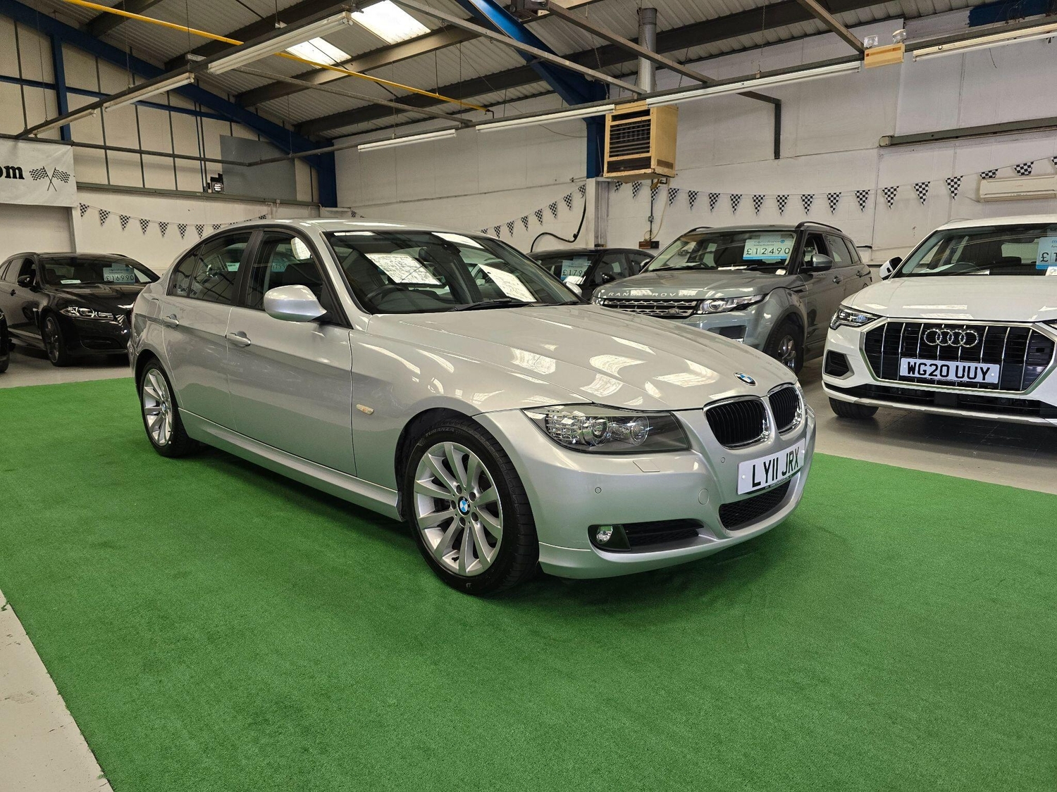 BMW 3 Series 2011 - Cars