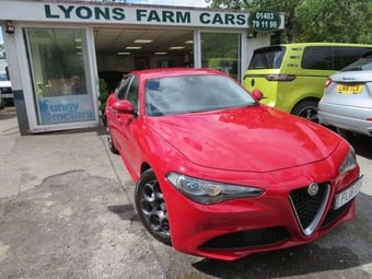 2018 ALFA ROMEO GIULIA 2.0T Super Saloon 4dr Petrol Automatic Euro 6 (s/s) (200 ps) 17" 7-HOLE ALLOYS + TINTED WINDOWS