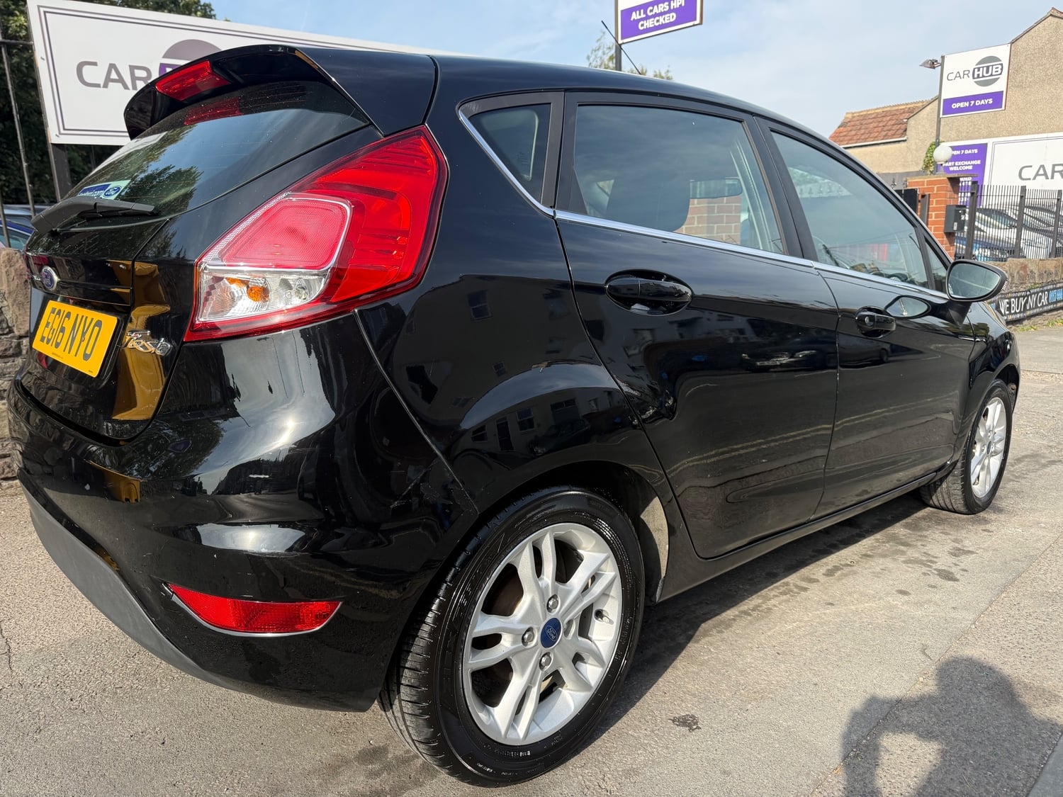 Ford Fiesta 2016 - Cars in Bristol