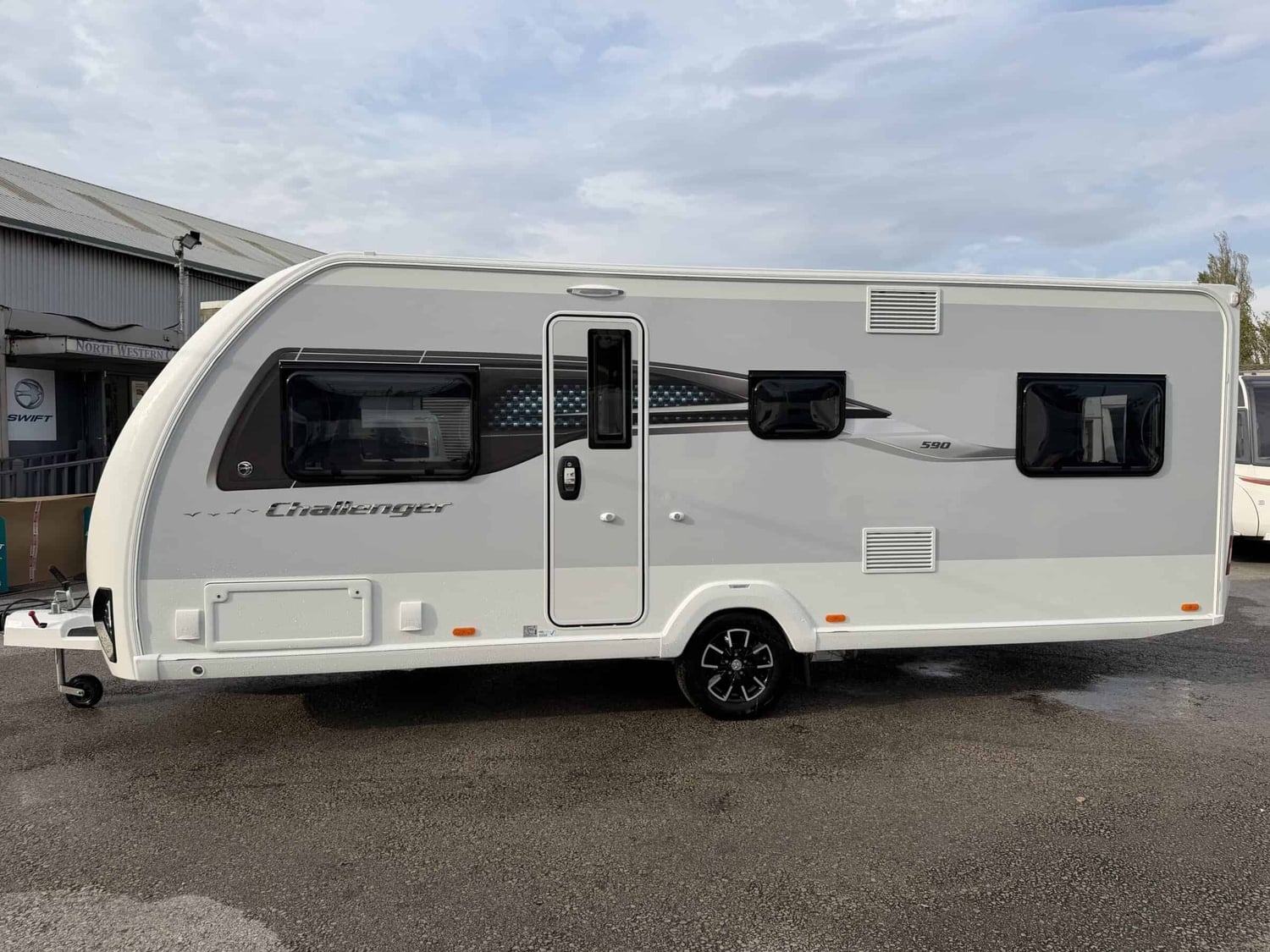 [ berth ]Swift Challenger 590