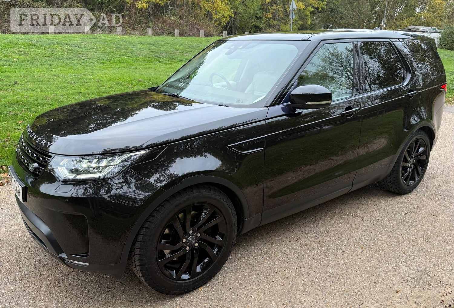 Land Rover Discovery 2017 - Cars in Waltham Abbey