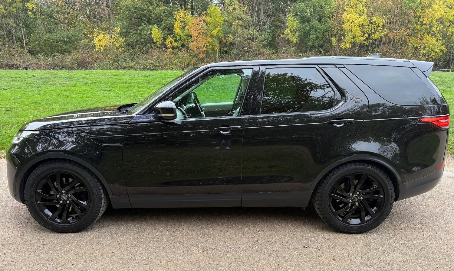 Land Rover Discovery 2017 - Cars