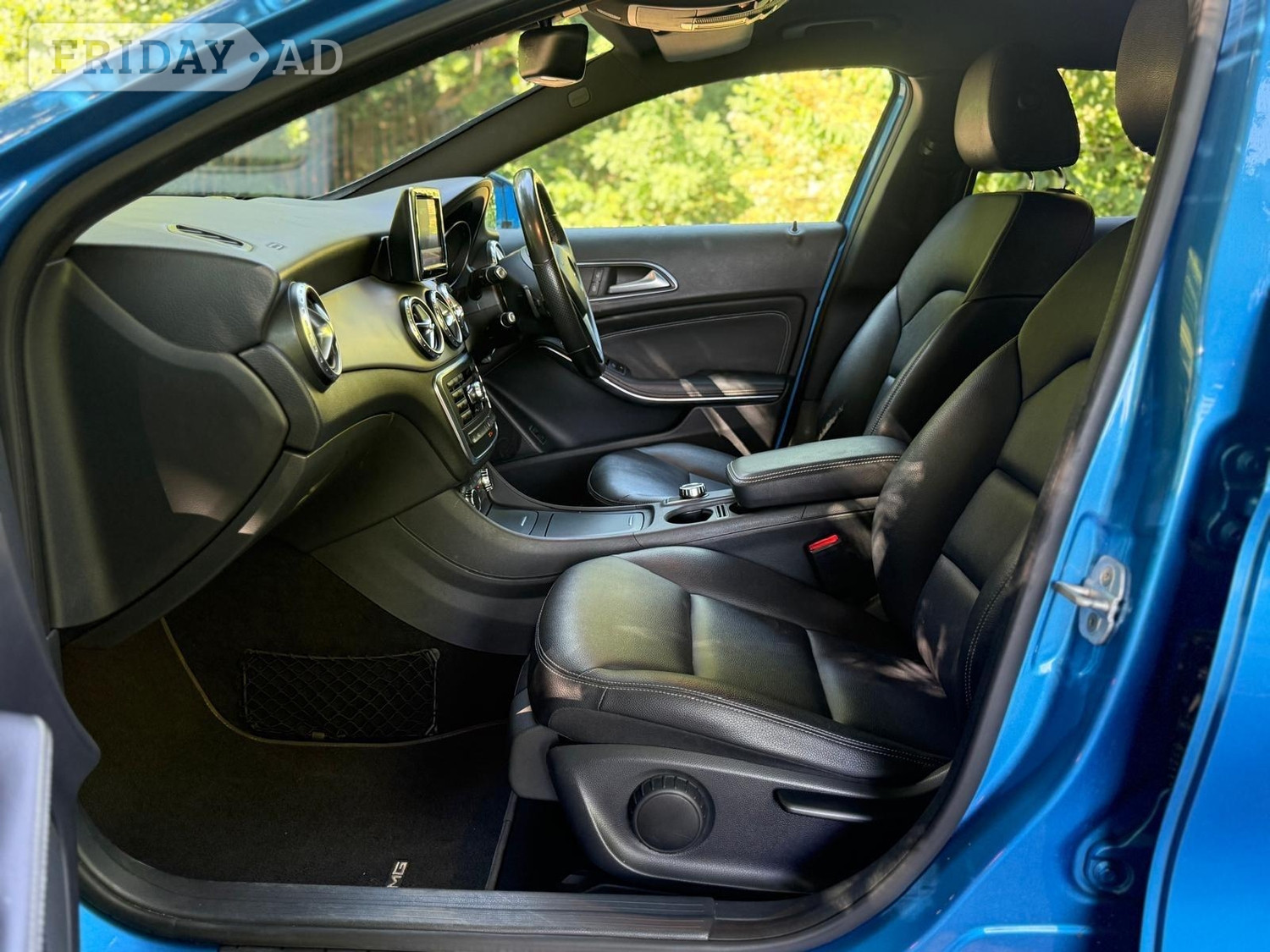 [ berth ]Mercedes-Benz GLA