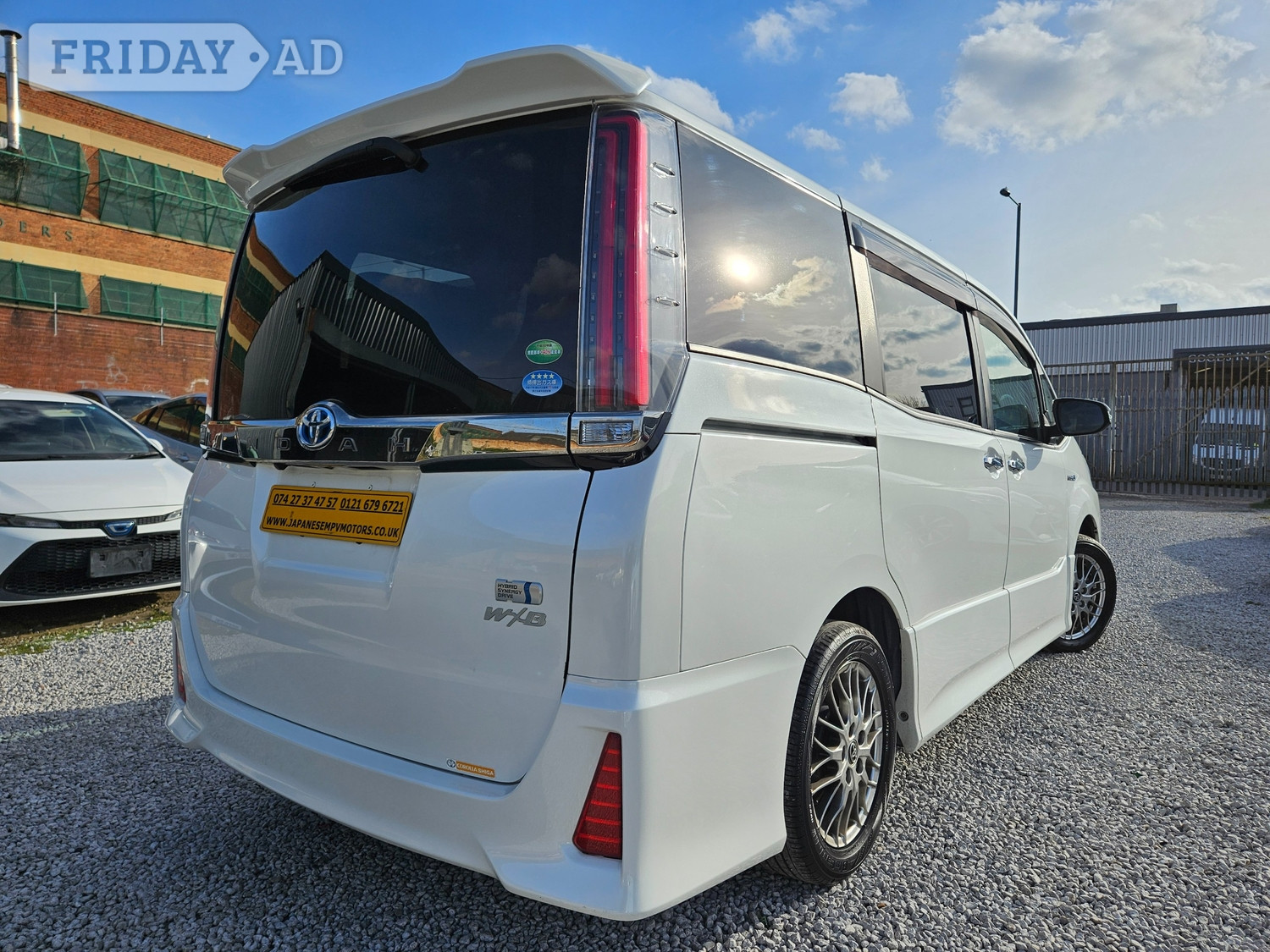Toyota Voxy 2018 - Cars