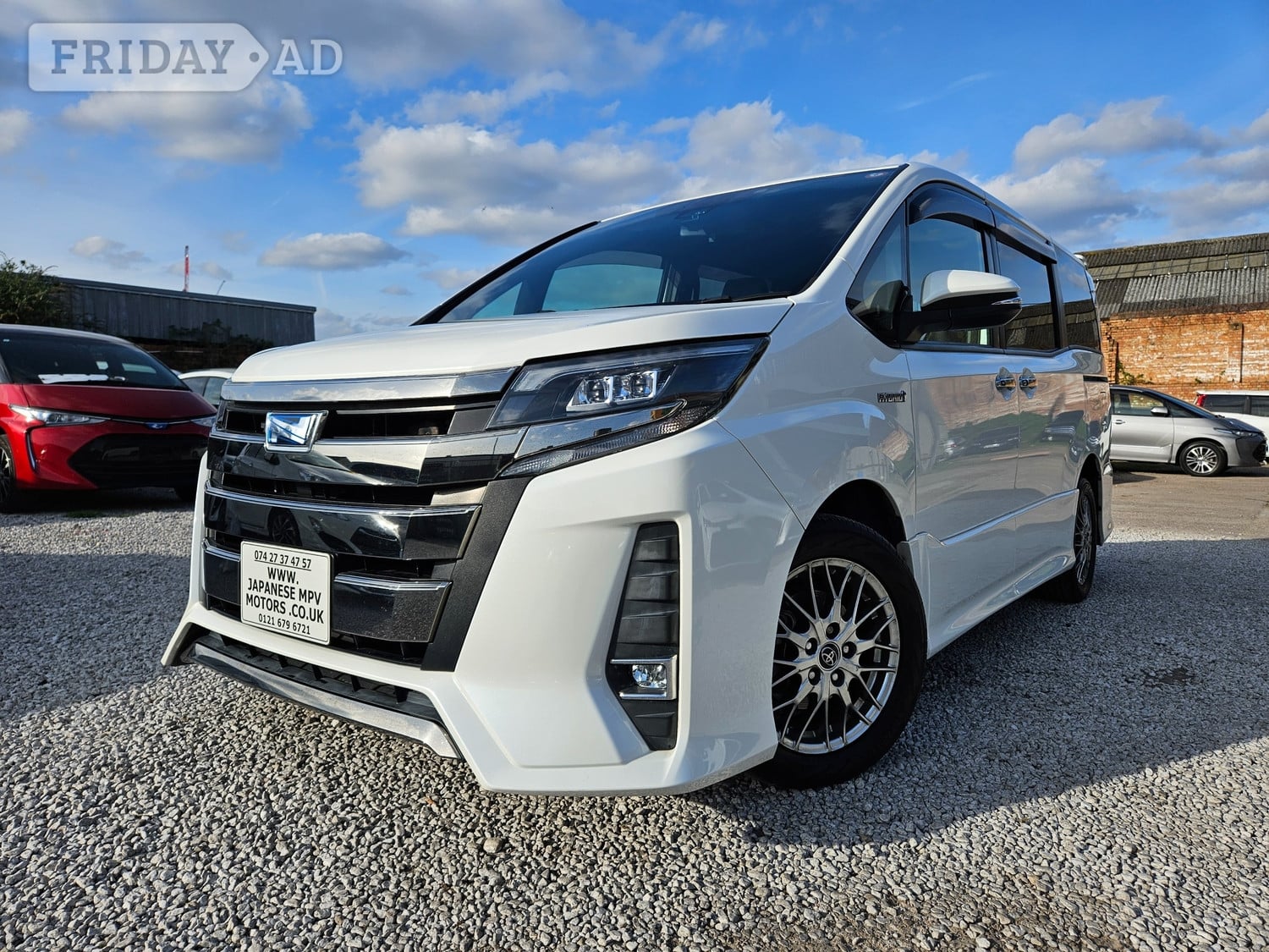Toyota Voxy 2018 - Cars in Birmingham