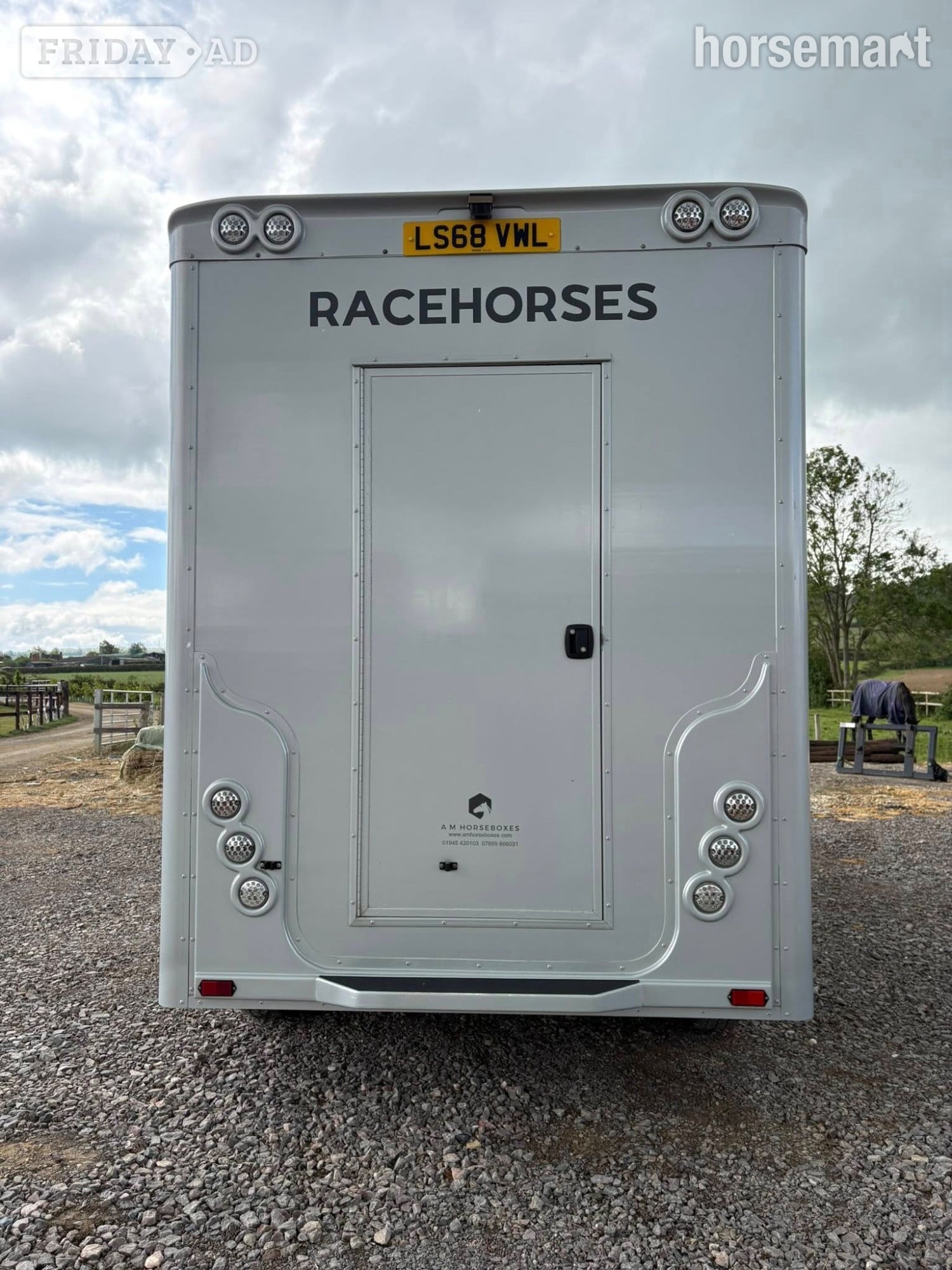 A M Horseboxes  Lower Quinton