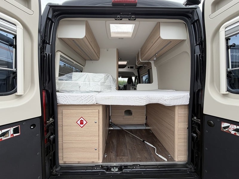 [3 berth ]Sunlight Cliff 540 XV