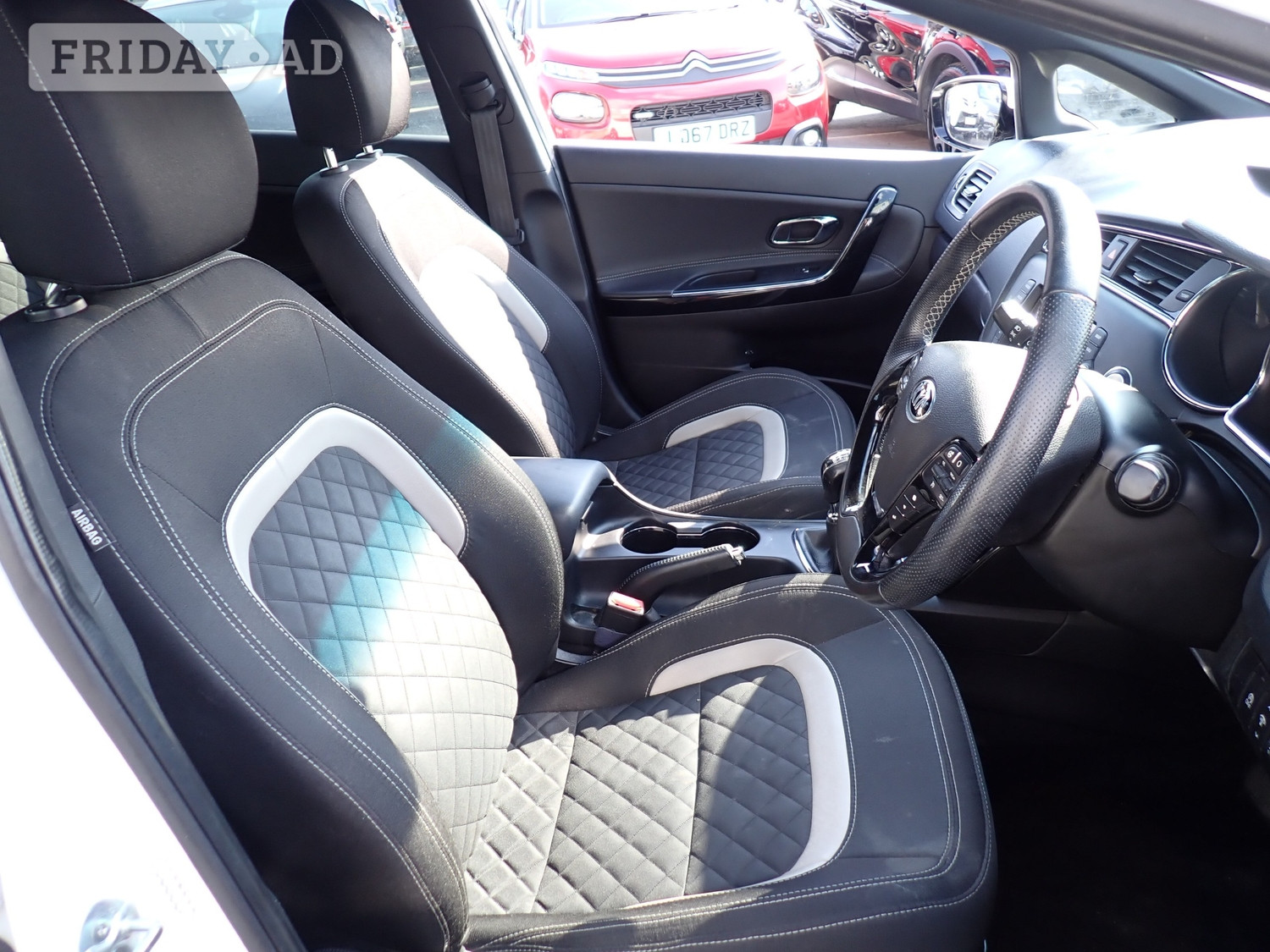 [ berth ]Kia Ceed