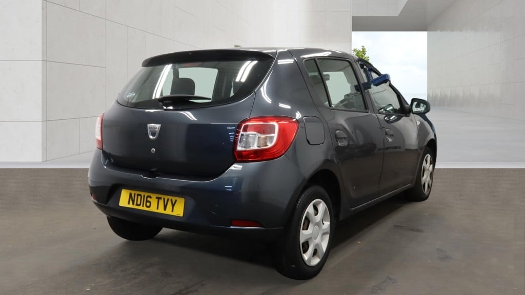 Dacia Sandero 2016 - Cars