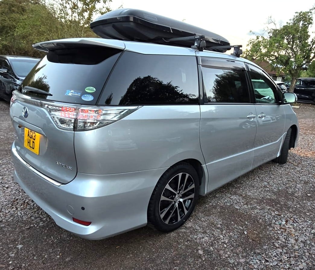 Toyota Estima 2013 - Cars in March