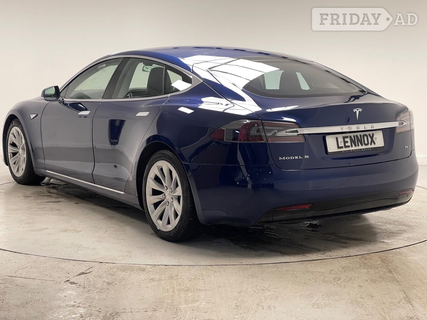 Tesla Model S 2017 - Cars in Brent