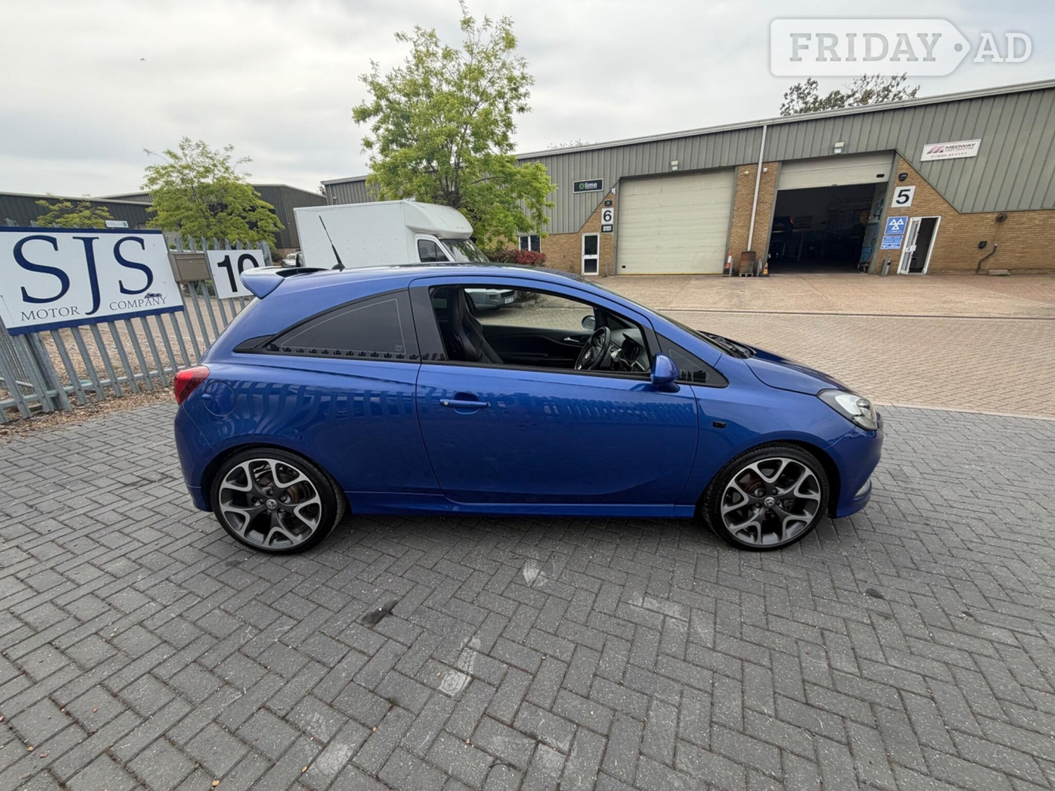 [ berth ]Vauxhall Corsa