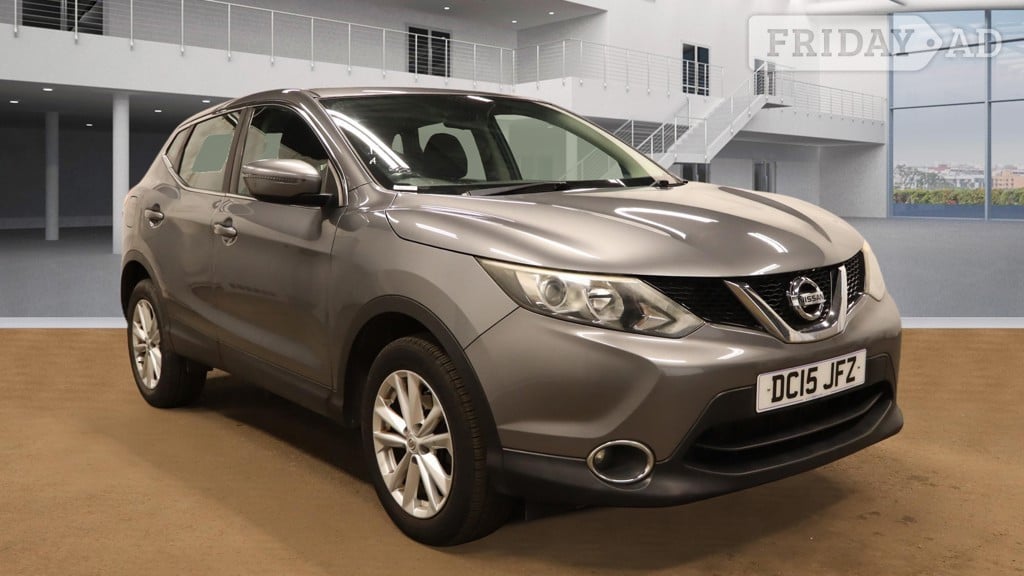 Nissan Qashqai 2015 in Hounslow