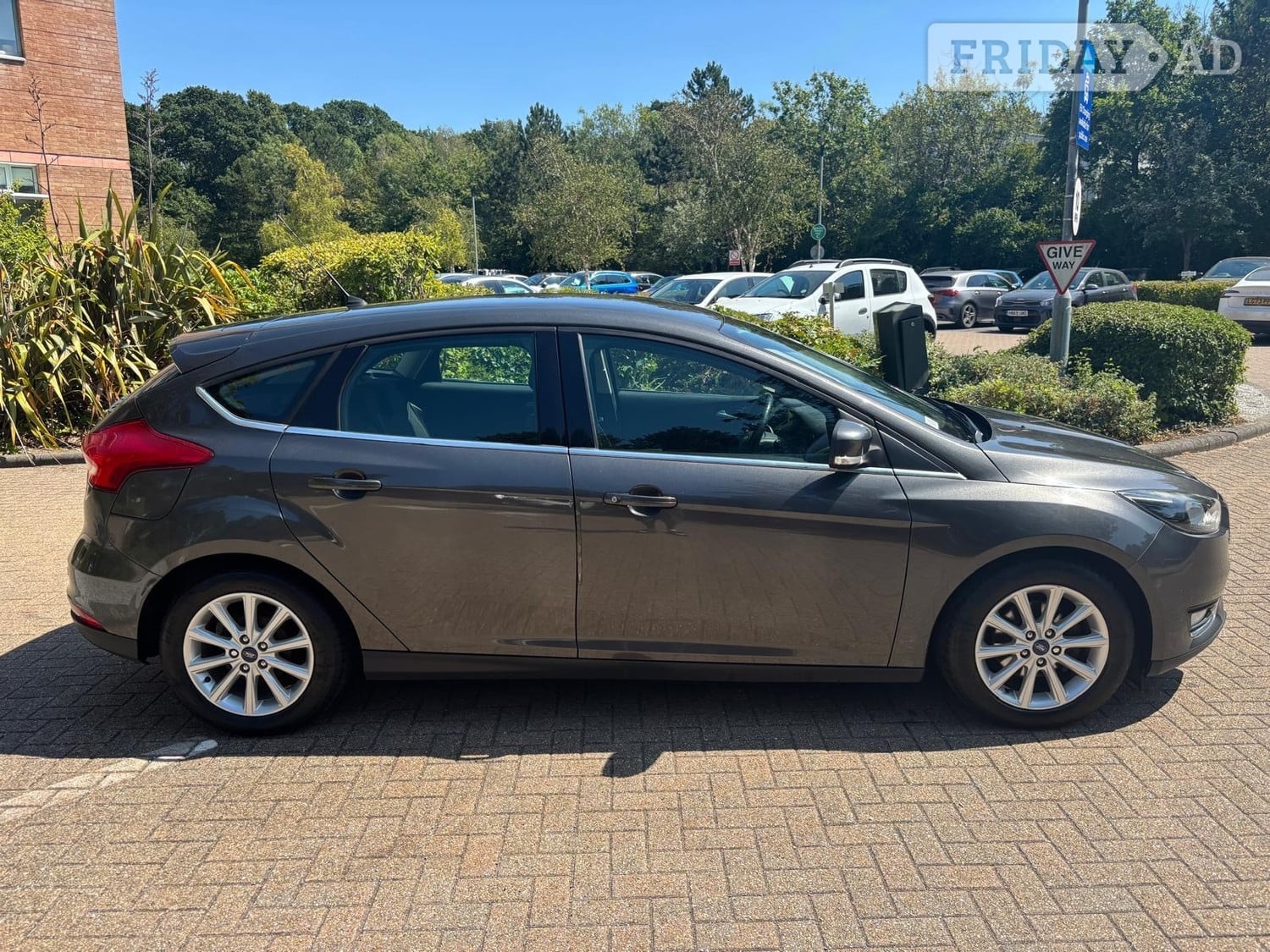 [ berth ]Ford Focus