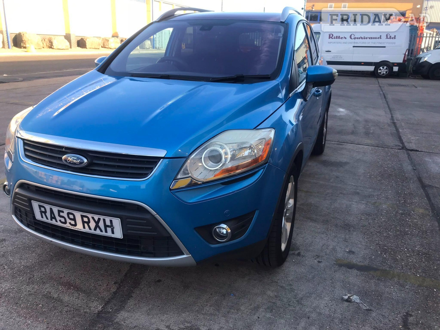 [ berth ]Ford Kuga