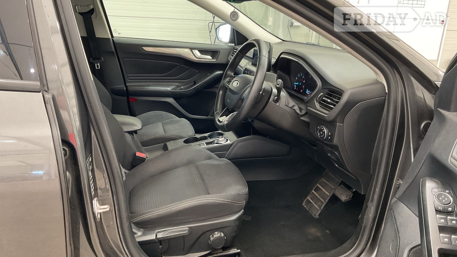 [ berth ]Ford Focus