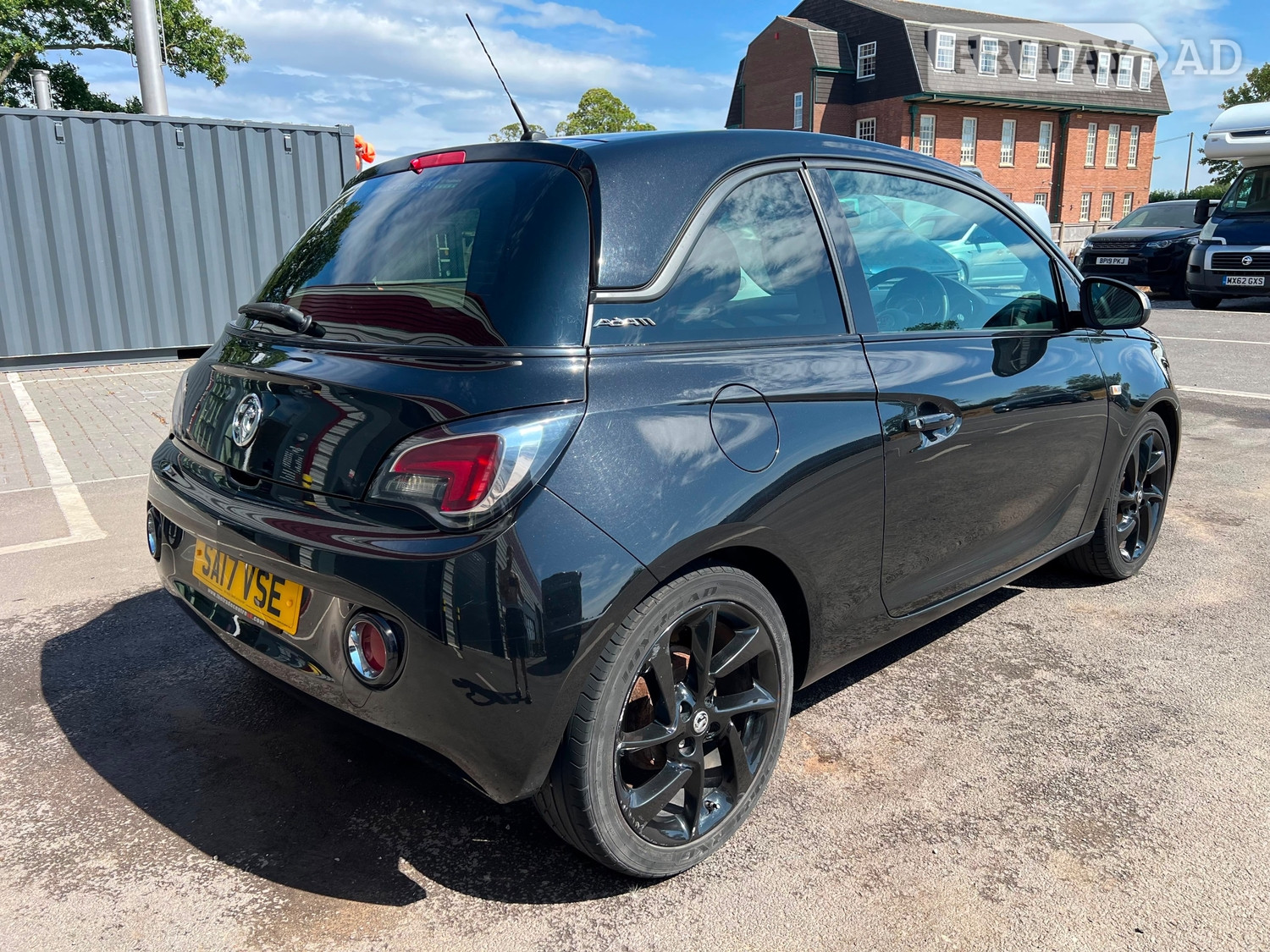 [ berth ]Vauxhall Adam