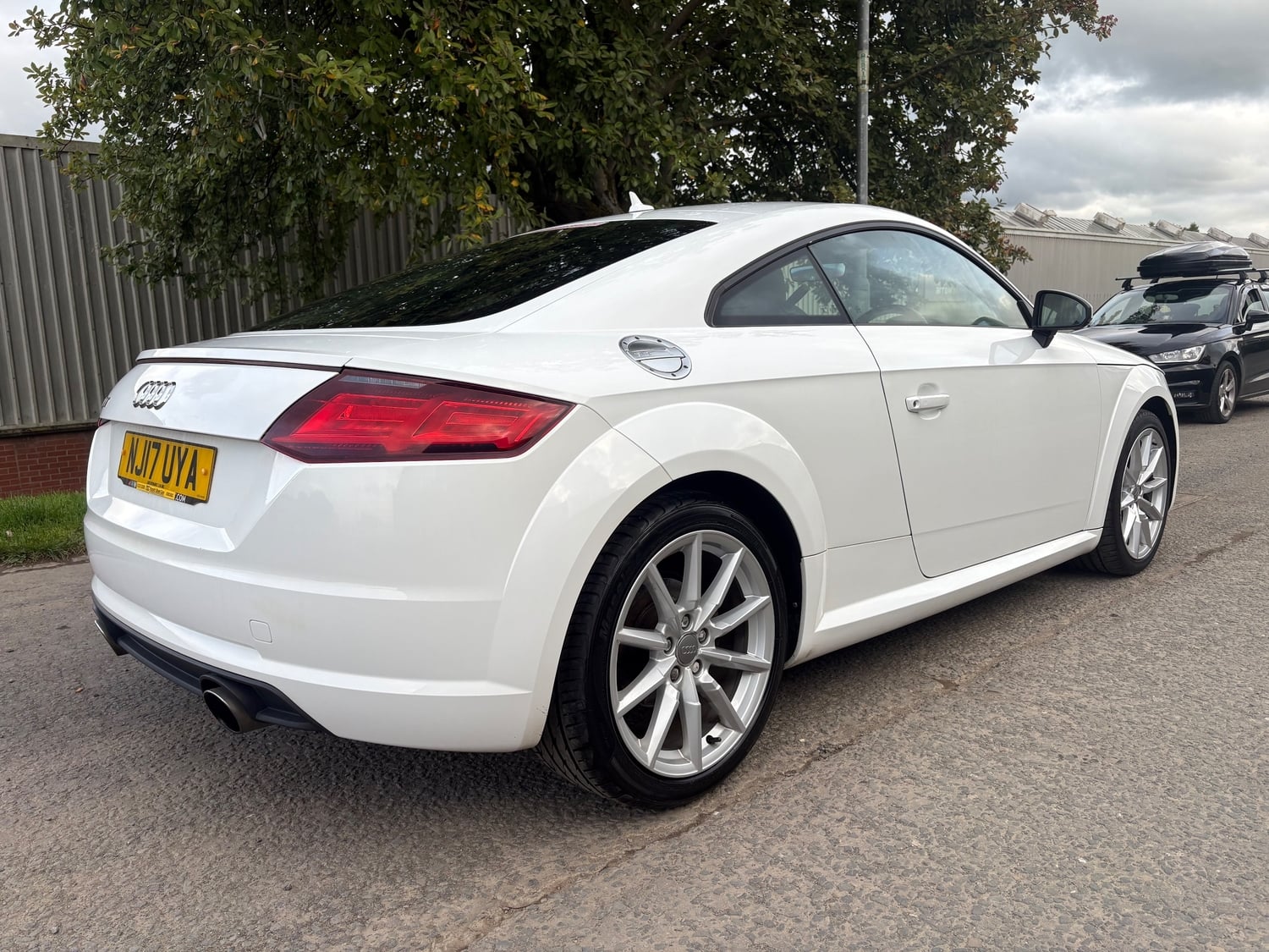 [ berth ]Audi TT