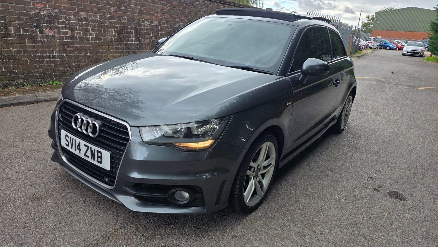 [ berth ]Audi A1