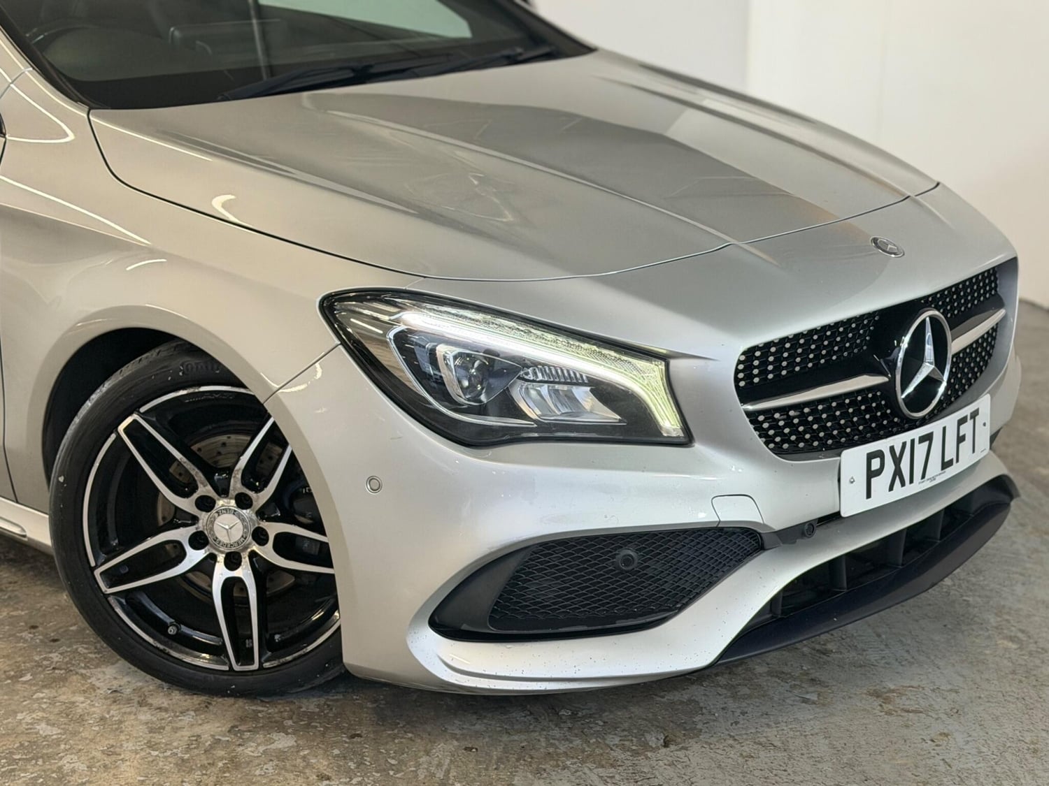 [ berth ]Mercedes-Benz CLA Class