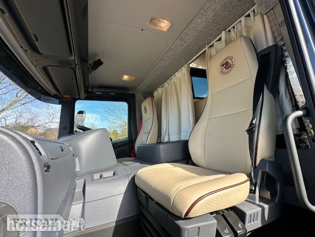 Sovereign Prince Scania Horsebox - Trailers & Horseboxes in Banbury