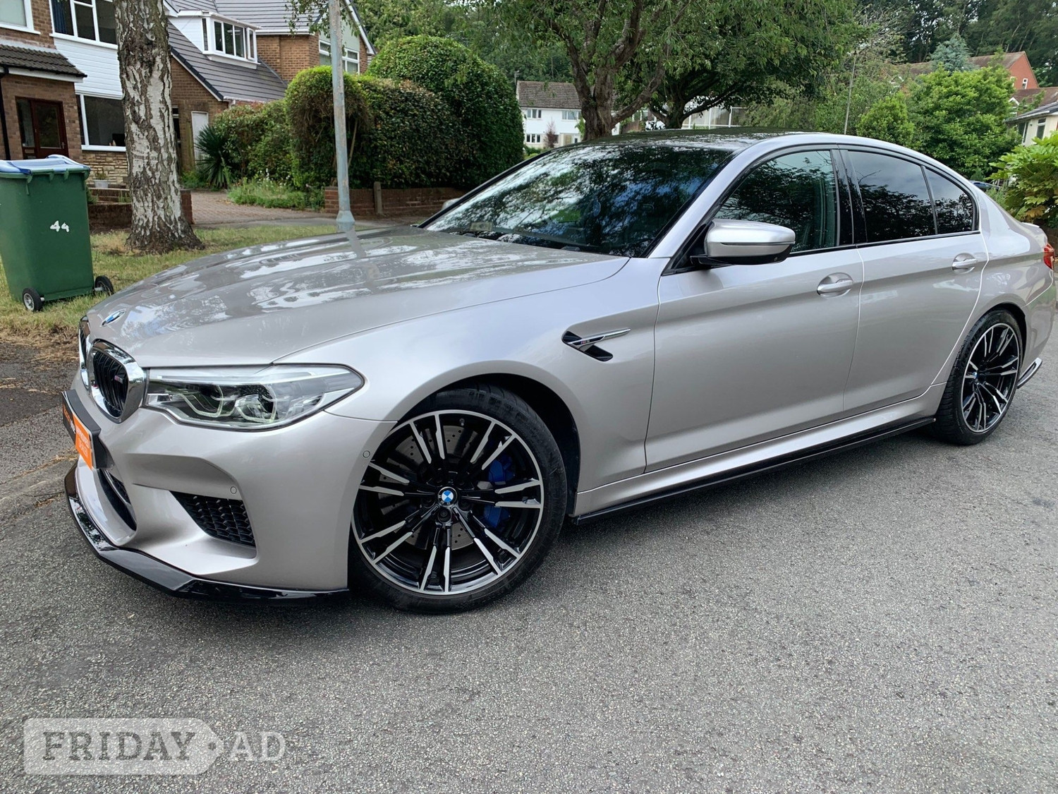 [ berth ]BMW M5