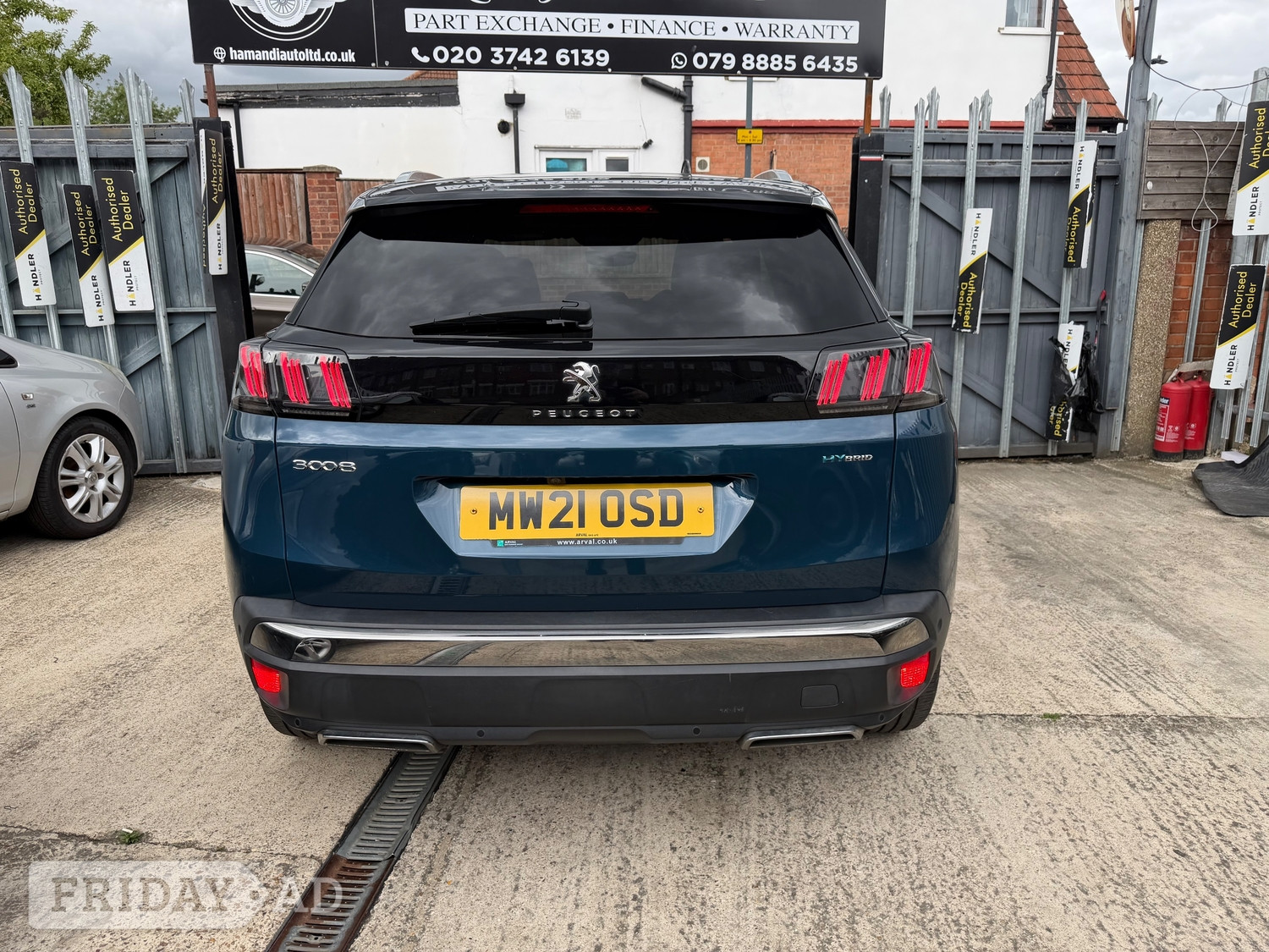 [ berth ]Peugeot 3008