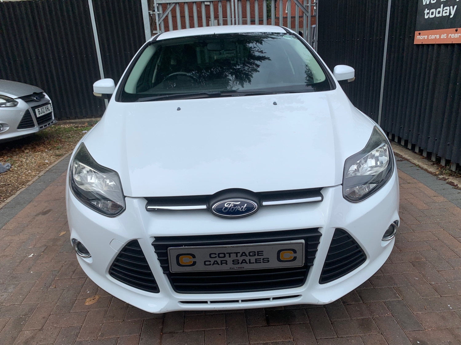 [ berth ]Ford Focus