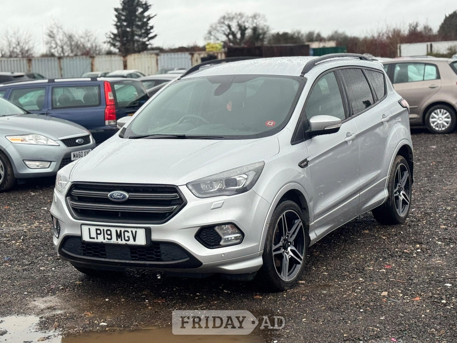 [ berth ]Ford Kuga