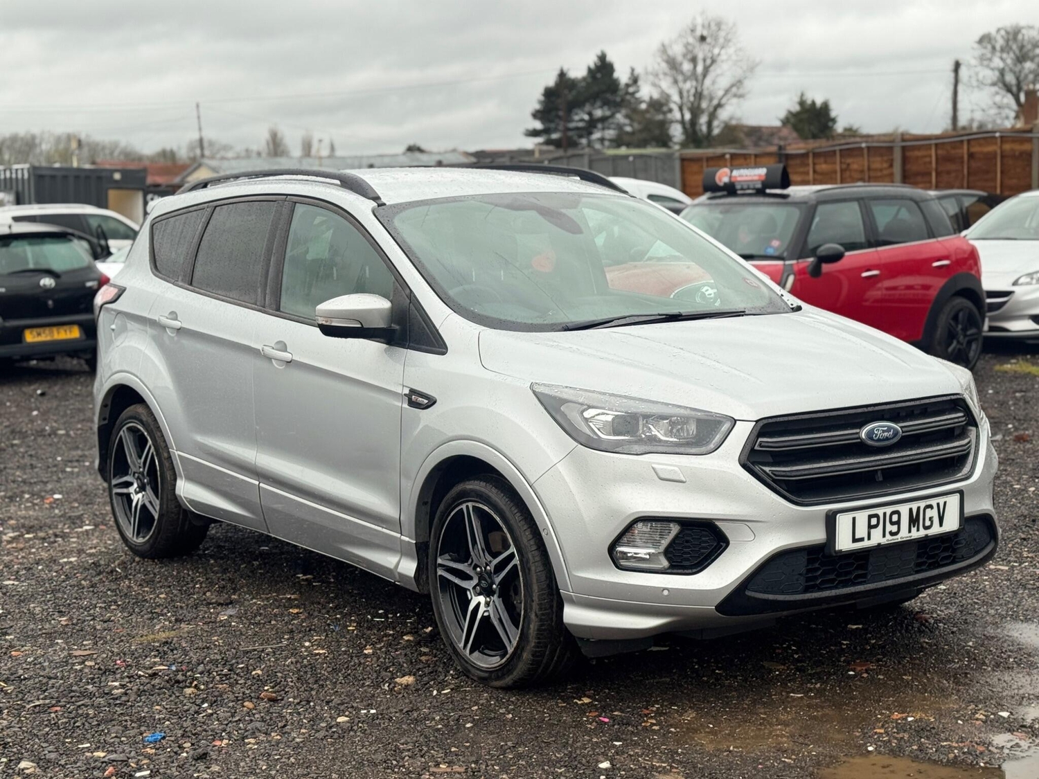 Ford Kuga 2019 - Cars in Windsor